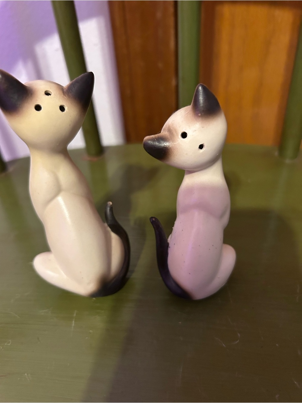 Siamese cat salt and pepper shakers